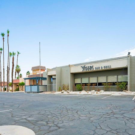 Royal Plaza Inn Indio Εξωτερικό φωτογραφία