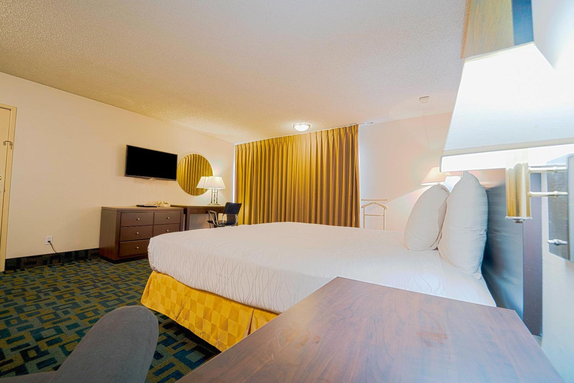 Royal Plaza Inn Indio Εξωτερικό φωτογραφία