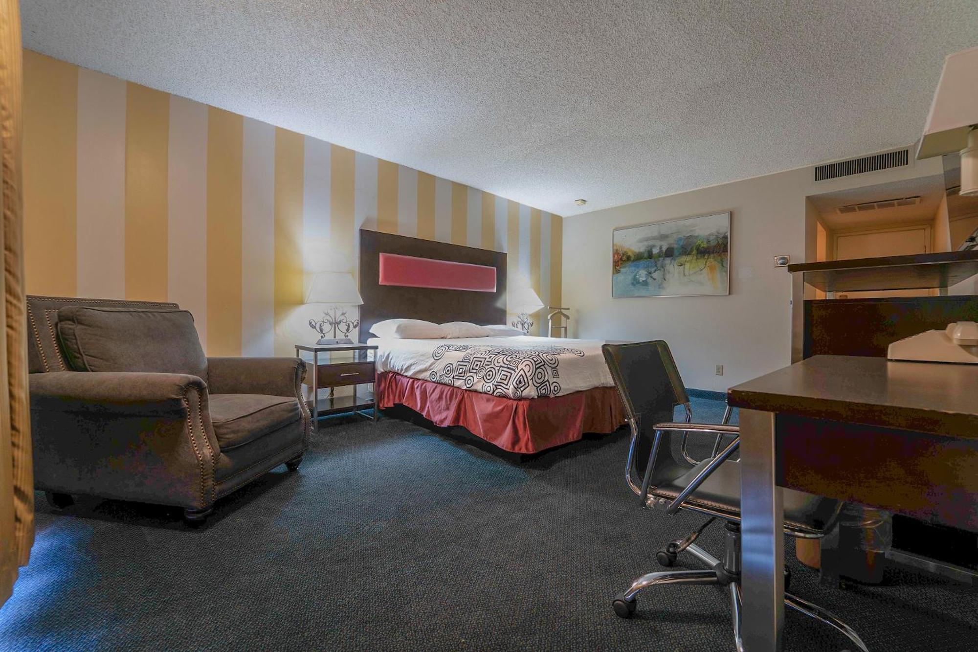 Royal Plaza Inn Indio Εξωτερικό φωτογραφία