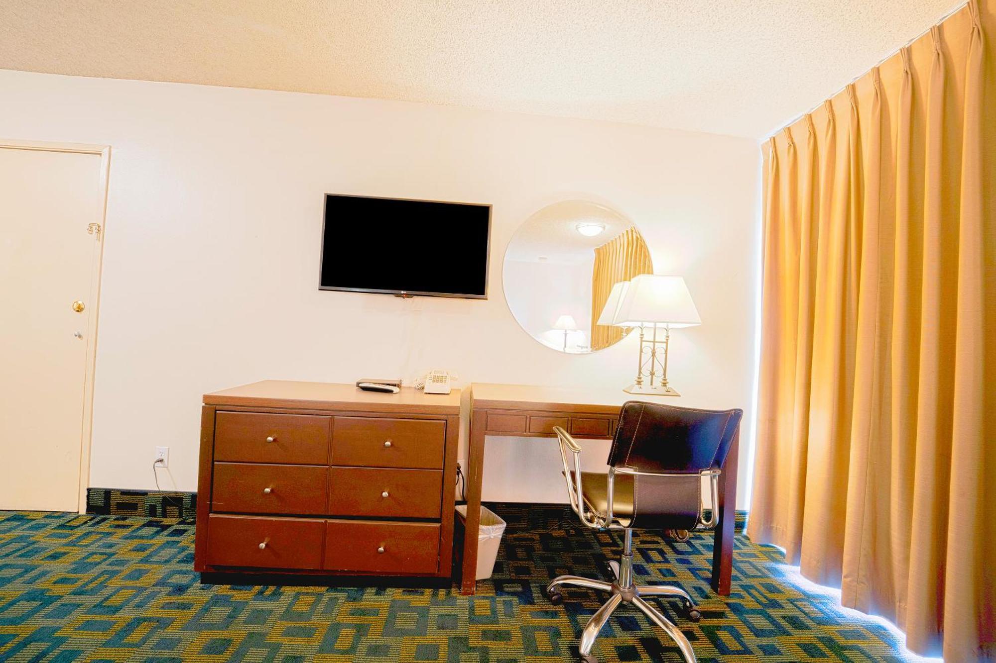 Royal Plaza Inn Indio Εξωτερικό φωτογραφία