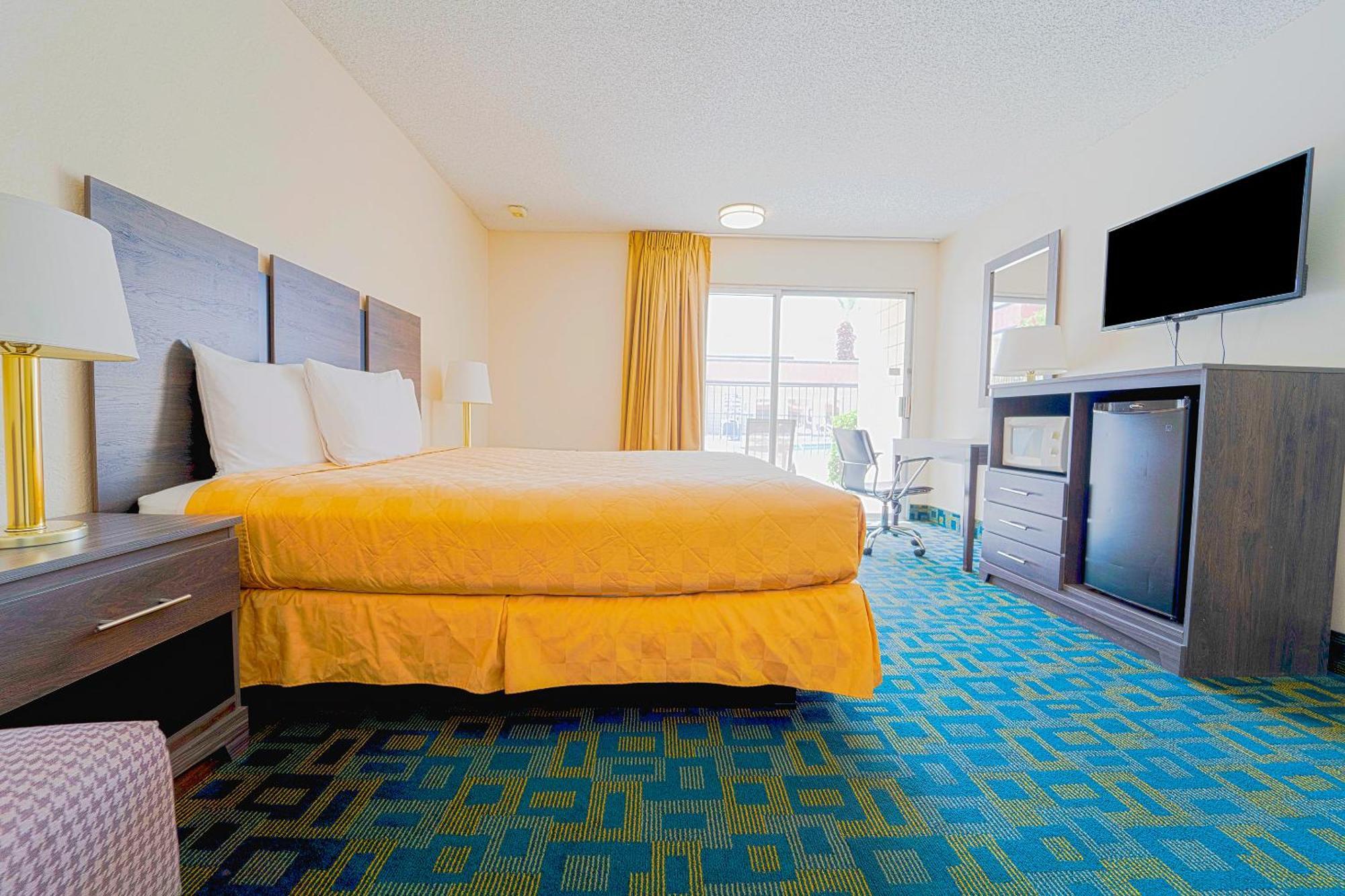 Royal Plaza Inn Indio Εξωτερικό φωτογραφία