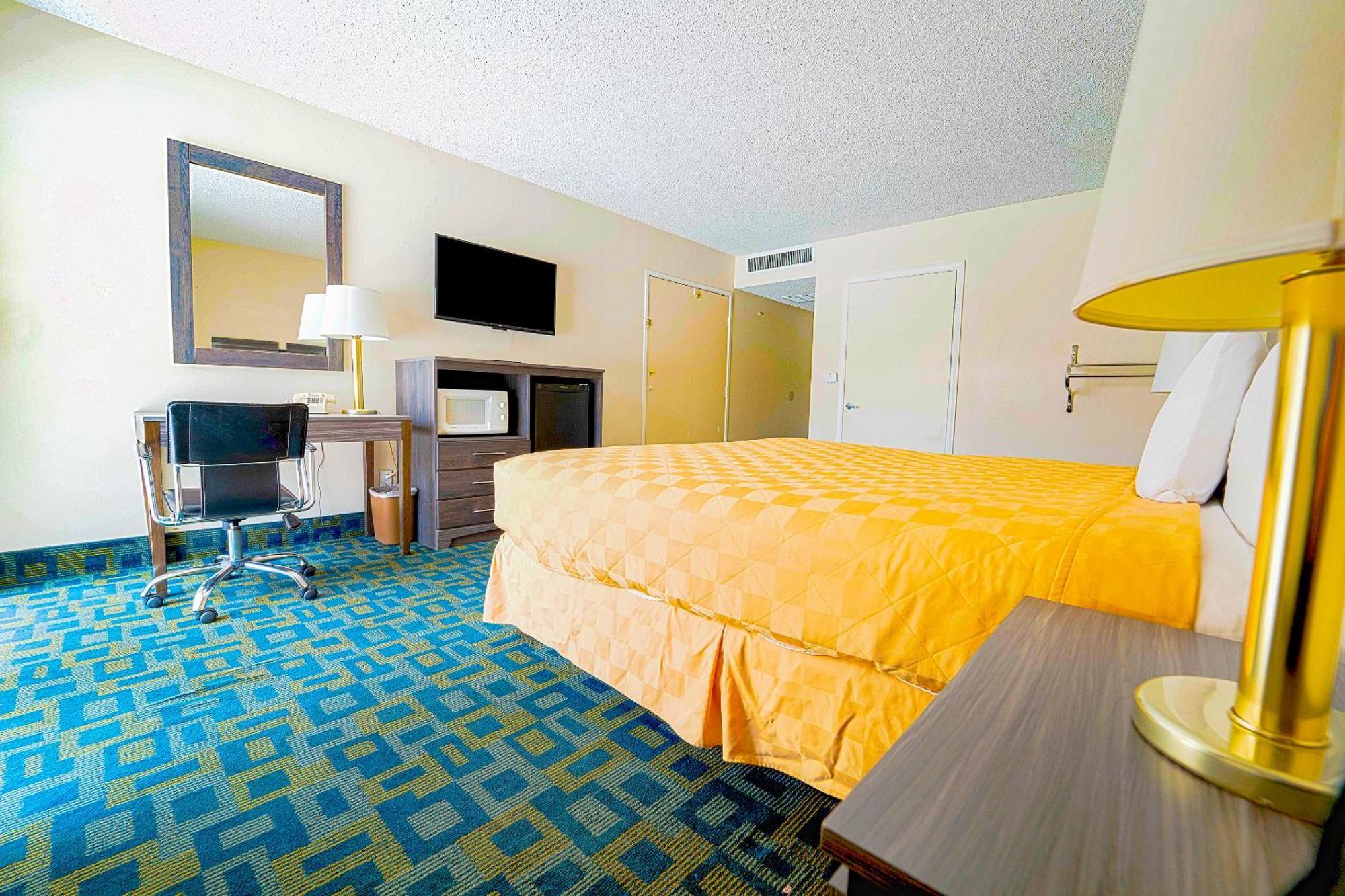 Royal Plaza Inn Indio Εξωτερικό φωτογραφία