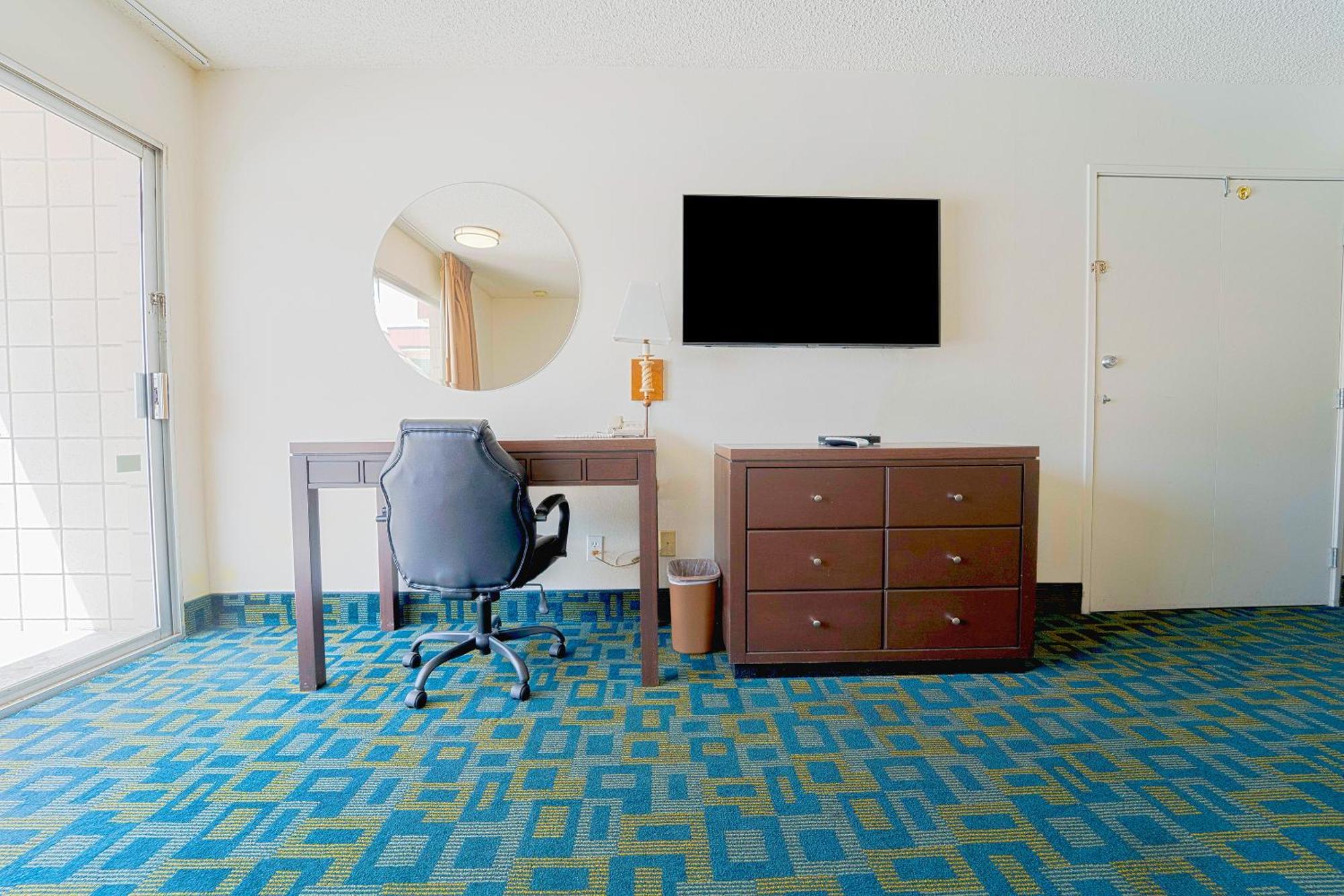 Royal Plaza Inn Indio Εξωτερικό φωτογραφία