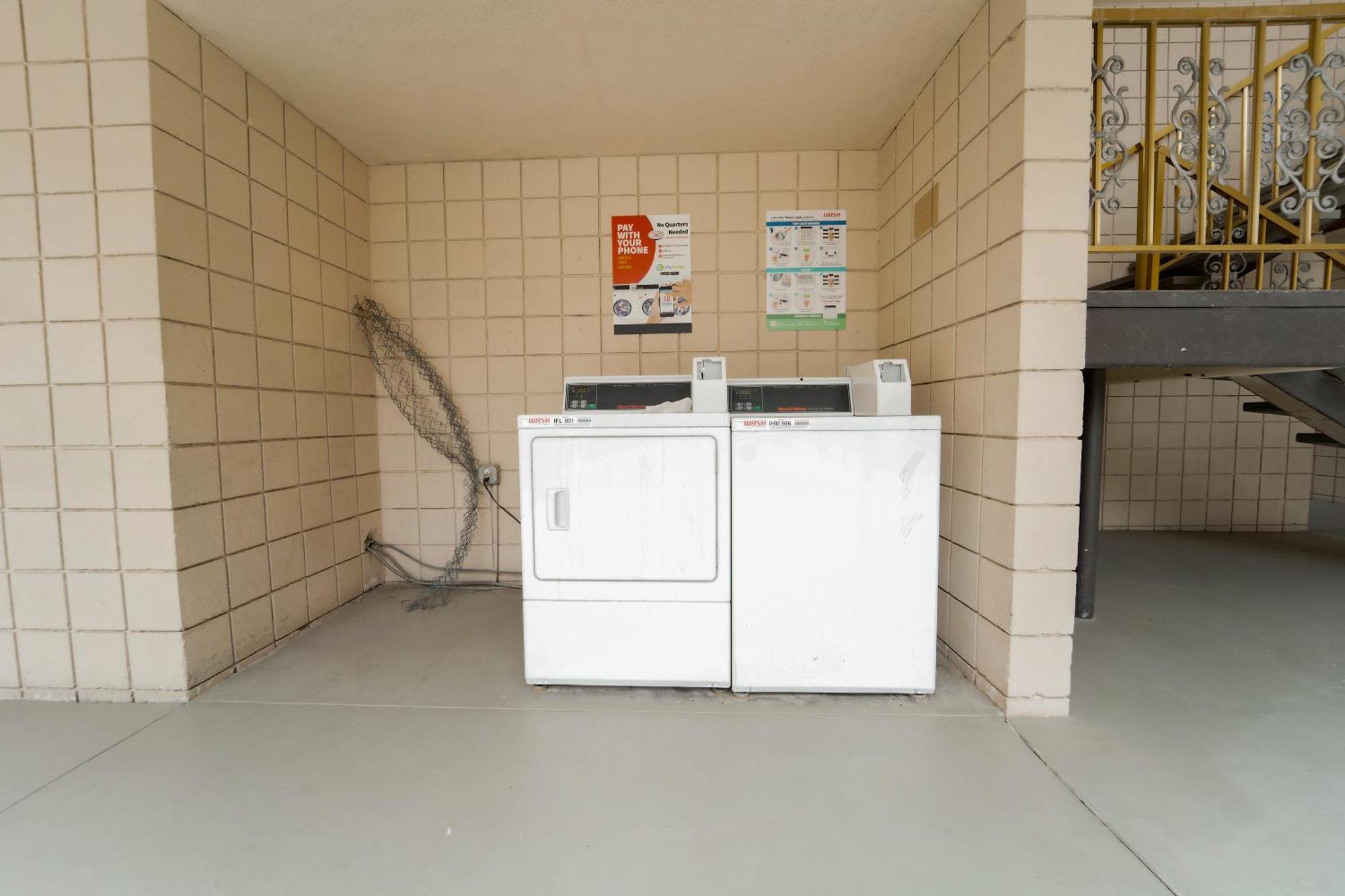 Royal Plaza Inn Indio Εξωτερικό φωτογραφία