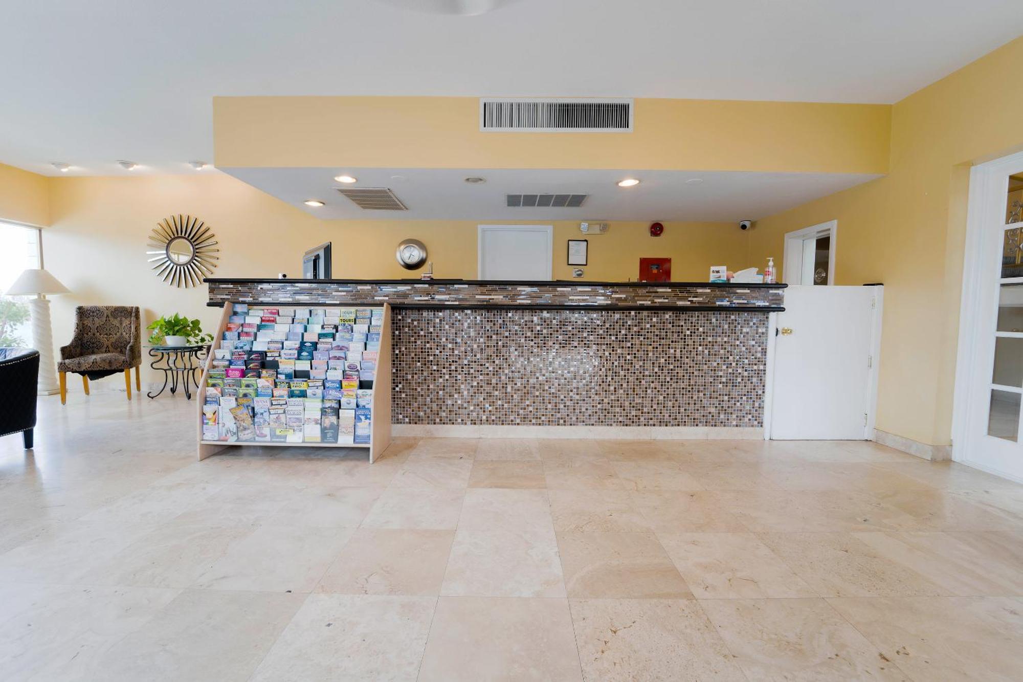 Royal Plaza Inn Indio Εξωτερικό φωτογραφία